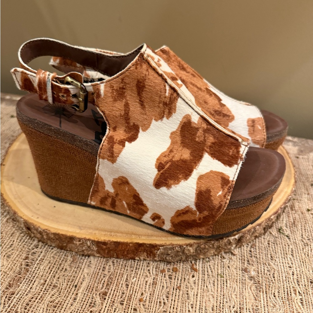 OTBT Jaunt Slingback Wedge Sandals Cow Print Calf Hair White & Brown sz-8‎ - Picture 9 of 10